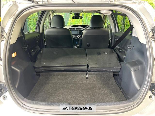 Toyota AQUA 2017-08 7804584-9