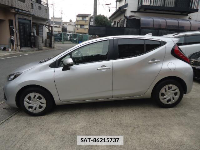 Toyota AQUA 2023-07 7804628-10