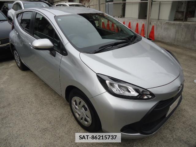 Toyota AQUA 2023-07 7804628-11