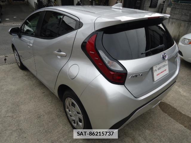 Toyota AQUA 2023-07 7804628-14