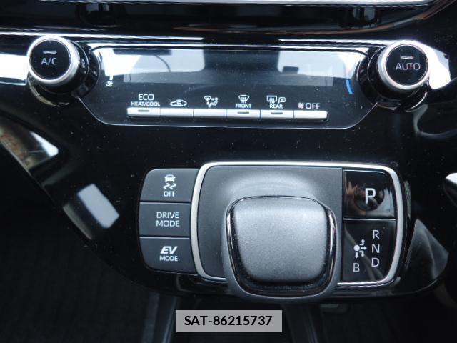 Toyota AQUA 2023-07 7804628-15