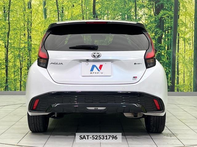 Toyota AQUA 2025-03 7804841-14