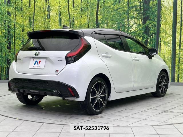 Toyota AQUA 2025-03 7804841-16