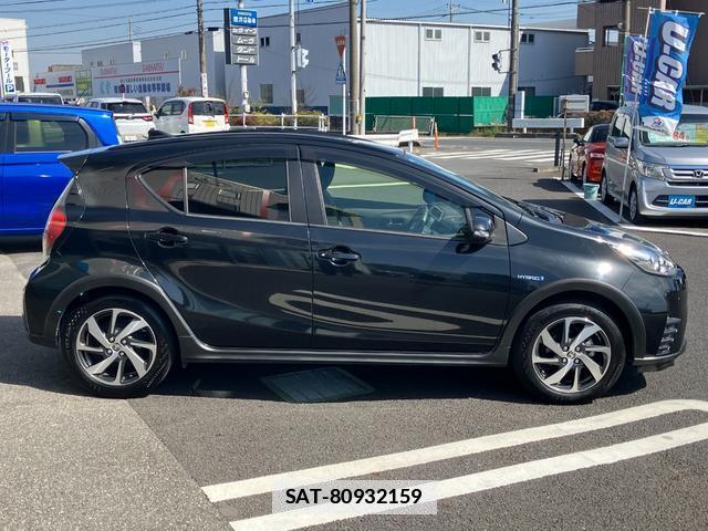 Toyota AQUA 2019-04 7805114-3