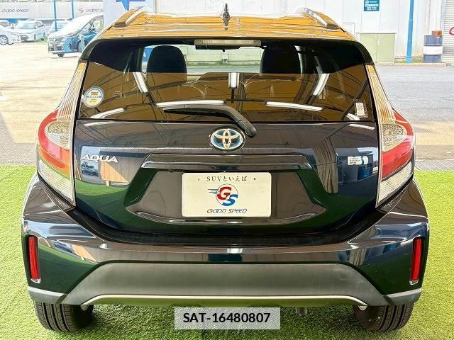Toyota AQUA 2017-09 7805279-18