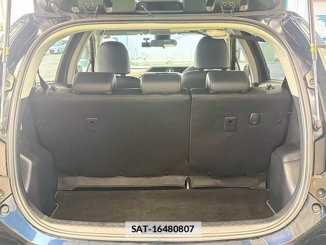 Toyota AQUA 2017-09 7805279-19