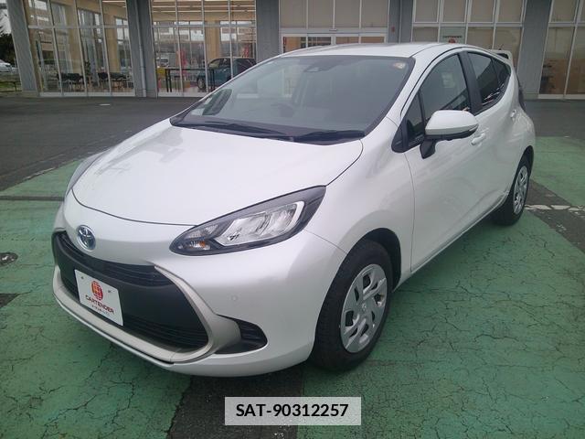 Toyota AQUA 2024-05 7806710-0