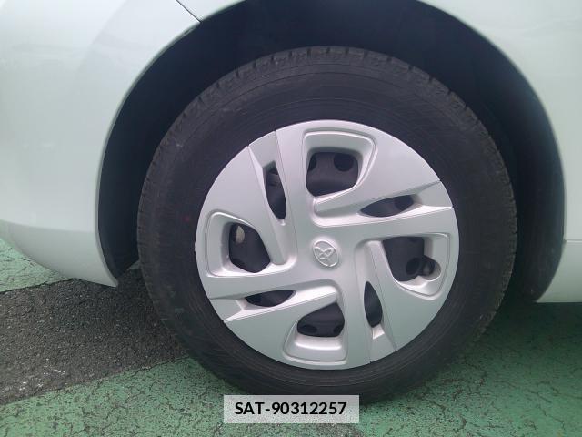 Toyota AQUA 2024-05 7806710-16