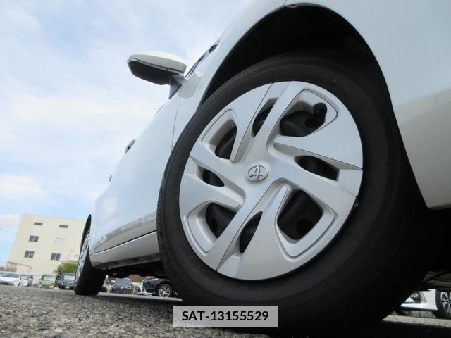 Toyota AQUA 2024-06 7806988-17