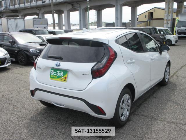 Toyota AQUA 2024-06 7806988-7