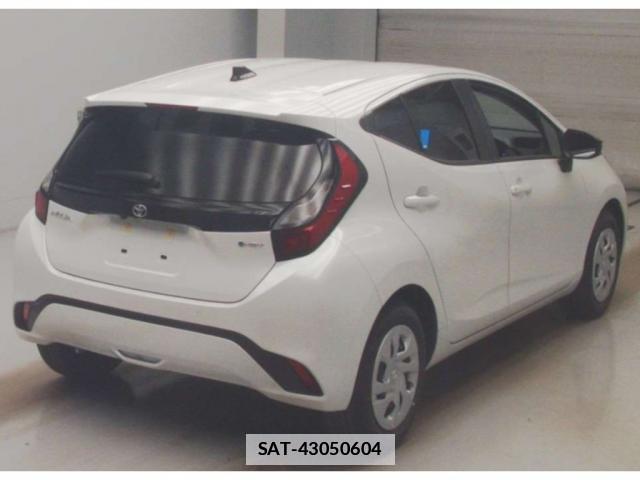 Toyota AQUA 2026-03 7807903-4
