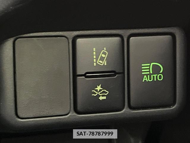 Toyota AQUA 2017-09 7808062-5