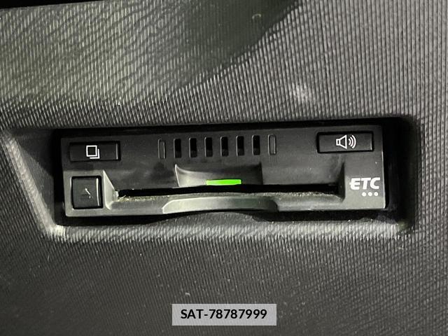 Toyota AQUA 2017-09 7808062-6