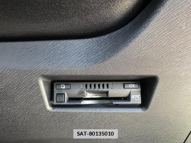 Toyota AQUA 2017-11 7809052-9