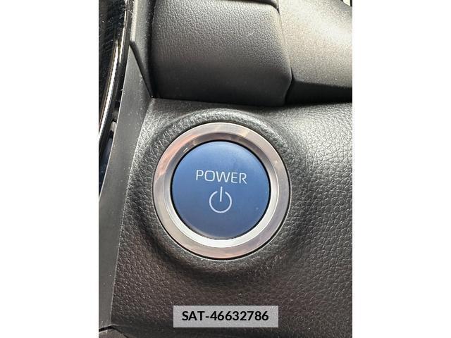 Toyota AQUA 2022-01 7809071-11