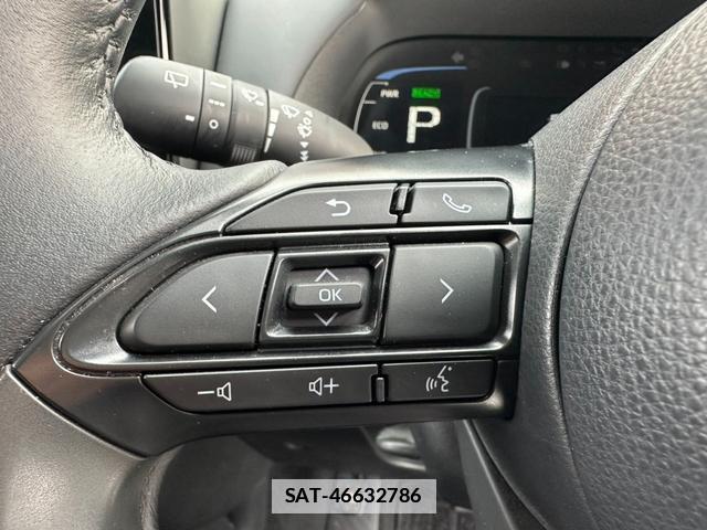 Toyota AQUA 2022-01 7809071-12