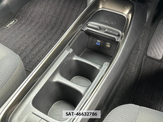 Toyota AQUA 2022-01 7809071-14