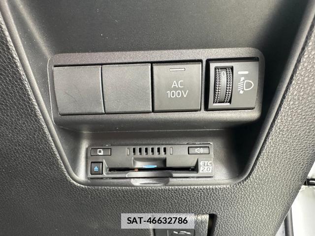 Toyota AQUA 2022-01 7809071-9