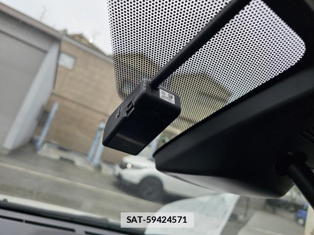 Toyota AQUA 2018-04 7809936-13