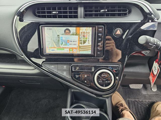 Toyota AQUA 2021-05 7809944-11