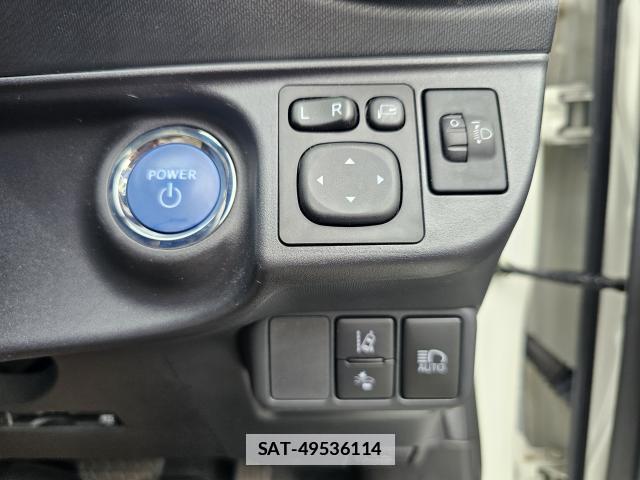 Toyota AQUA 2021-05 7809944-12