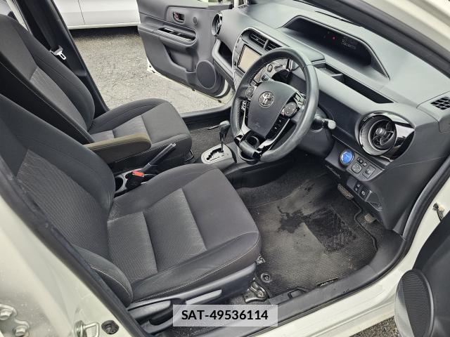 Toyota AQUA 2021-05 7809944-6