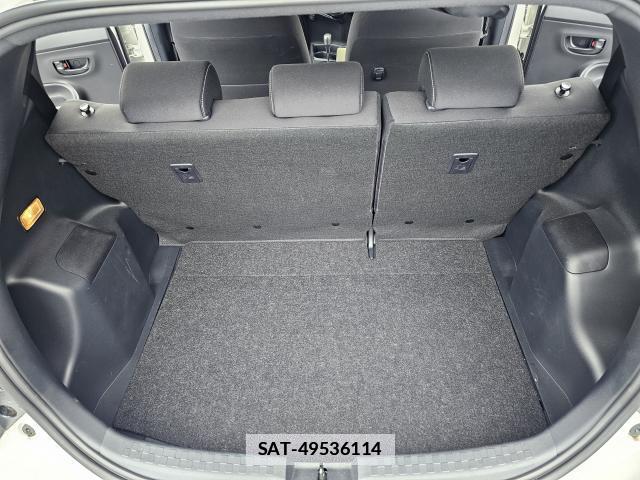 Toyota AQUA 2021-05 7809944-9