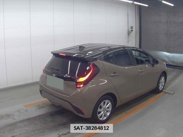 Toyota AQUA 2026-01 7810370-1