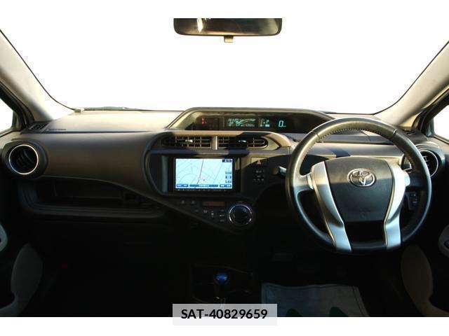 Toyota AQUA 2012-04 7810680-1