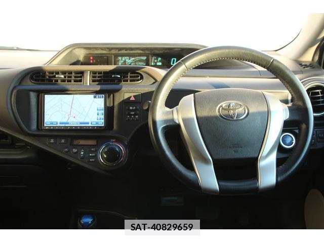 Toyota AQUA 2012-04 7810680-18