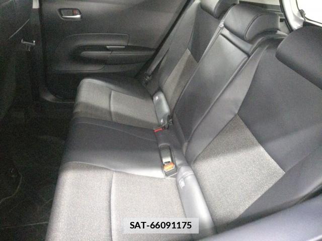 Toyota AQUA 2026-03 7810994-5