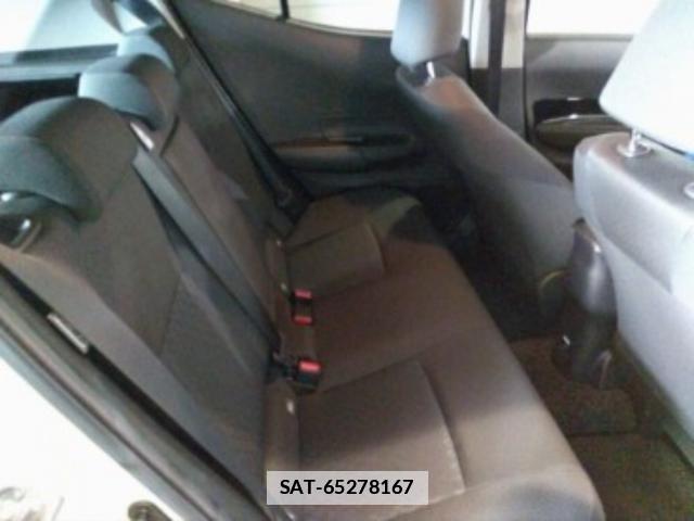 Toyota AQUA 2024-10 7811135-3