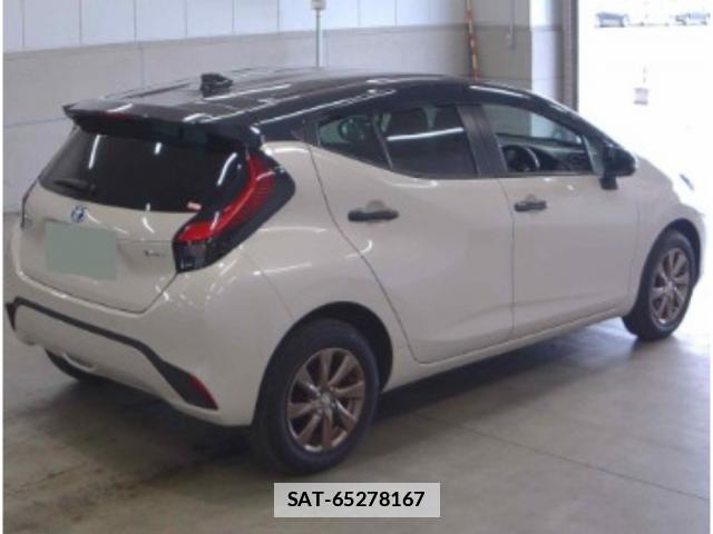 Toyota AQUA 2024-10 7811135-5
