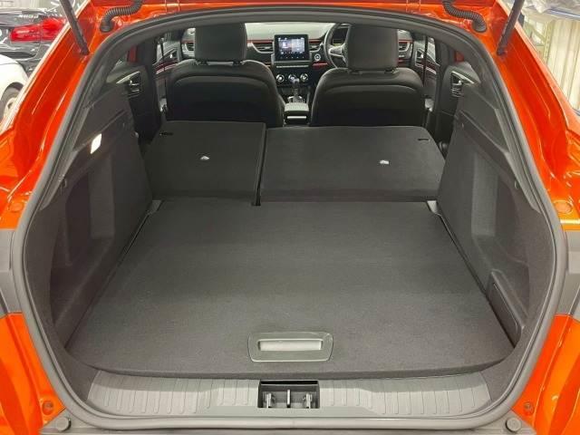 Renault Arkana 2022-09 7805287-10