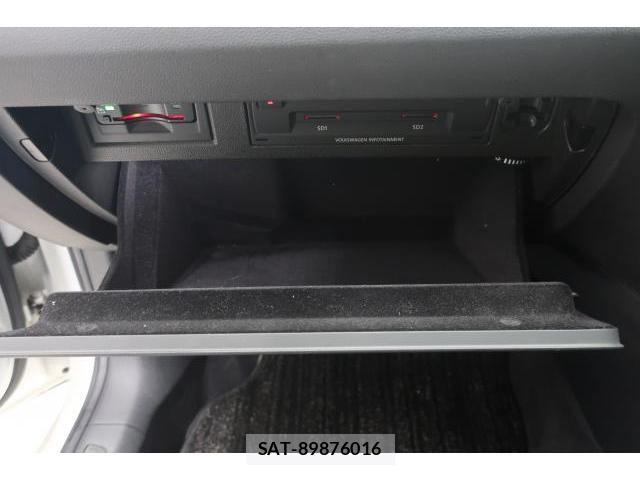 VolksWagen ARTEON 2017-12 7793173-12