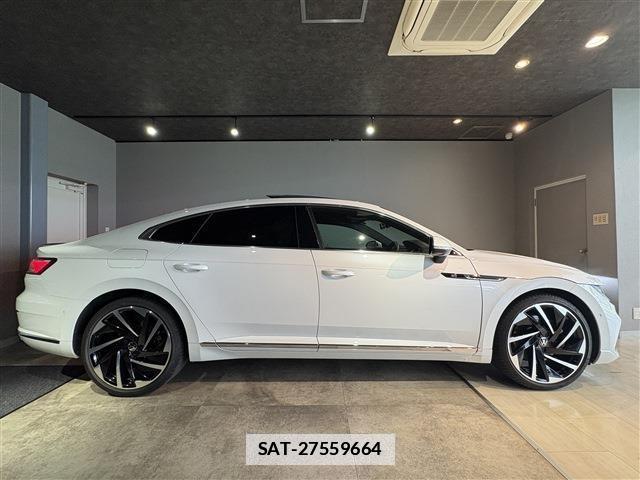 VolksWagen ARTEON 2021-07 7802176-1