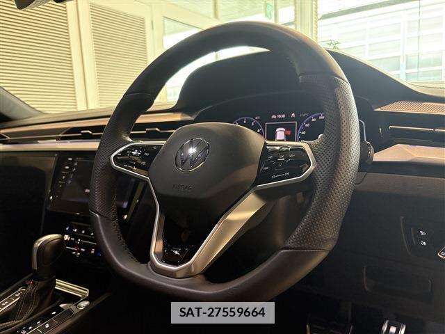 VolksWagen ARTEON 2021-07 7802176-14