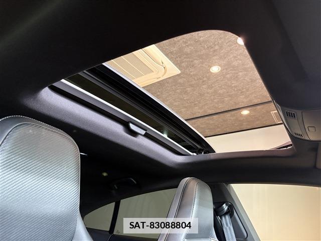 VolksWagen ARTEON 2021-07 7802177-14