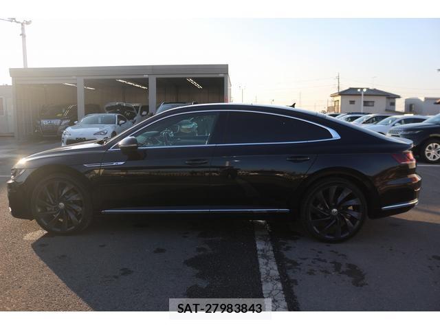 VolksWagen ARTEON 2018-03 7809468-12