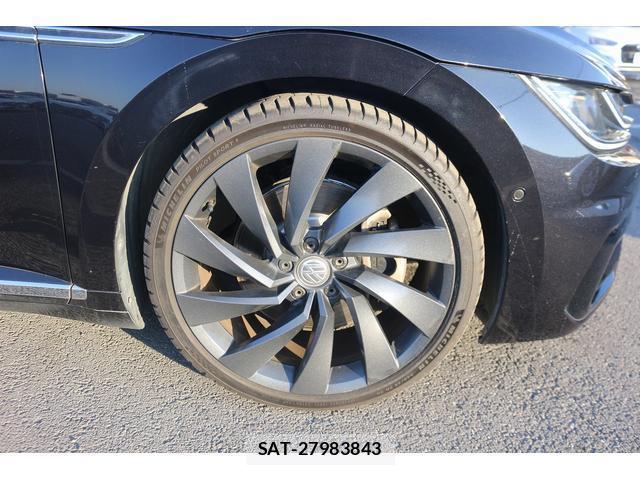 VolksWagen ARTEON 2018-03 7809468-18