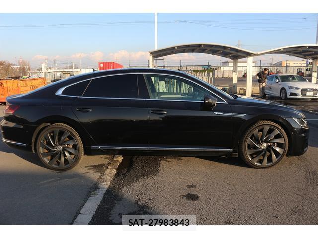 VolksWagen ARTEON 2018-03 7809468-8