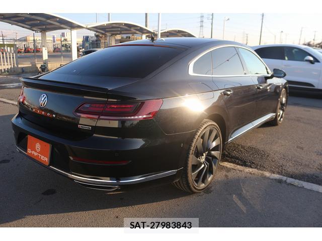VolksWagen ARTEON 2018-03 7809468-9