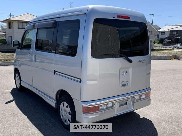 Daihatsu ATRAI WAGON 2015-04 7801161-11