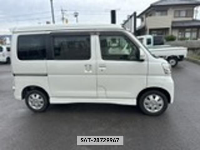 Daihatsu ATRAI WAGON 2017-11 7801239-8