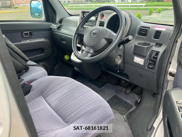 Daihatsu ATRAI WAGON 2005-06 7802568-13