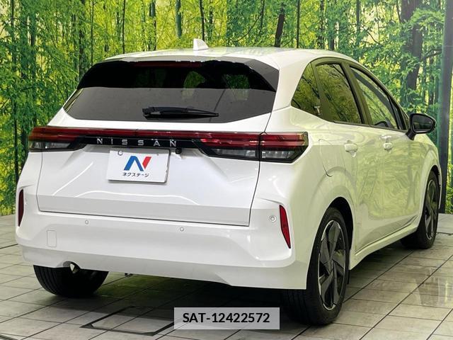 Nissan AURA 2021-11 7793325-16