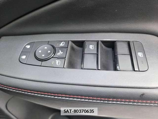 Nissan AURA 2023-01 7793705-5