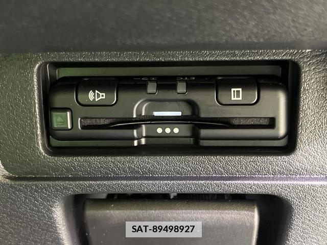 Nissan AURA 2023-07 7794280-5