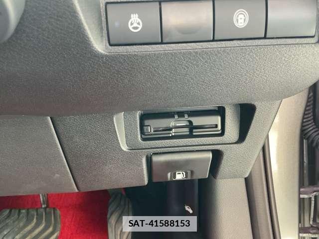Nissan AURA 2023-06 7795543-14
