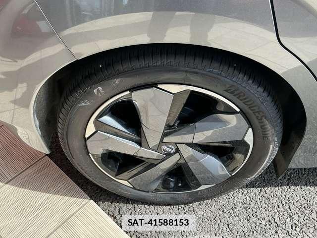 Nissan AURA 2023-06 7795543-6